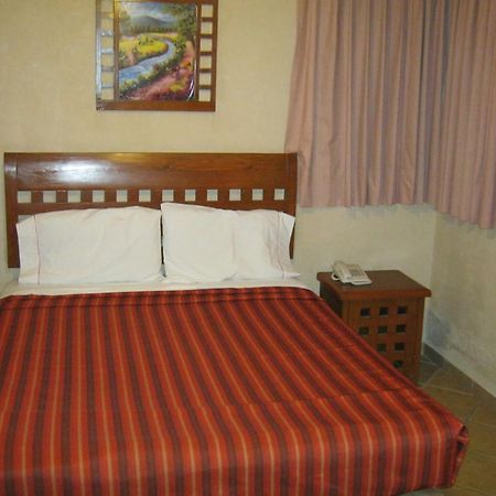 Hotel Real Santa Maria Куэрнавака Экстерьер фото